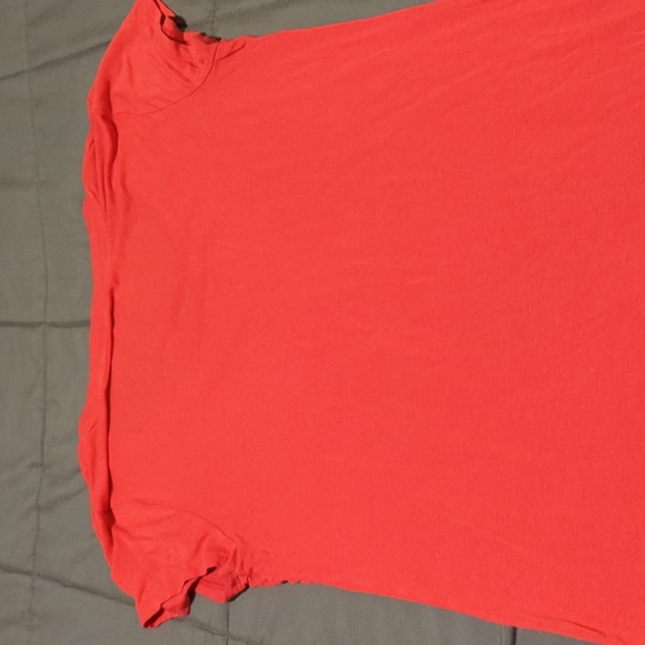 Amazing condition, cute top, super soft - Picture 4 of 4